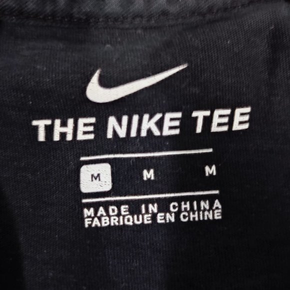 Nike graphic Tee black men's size M - Picture 4 of 4